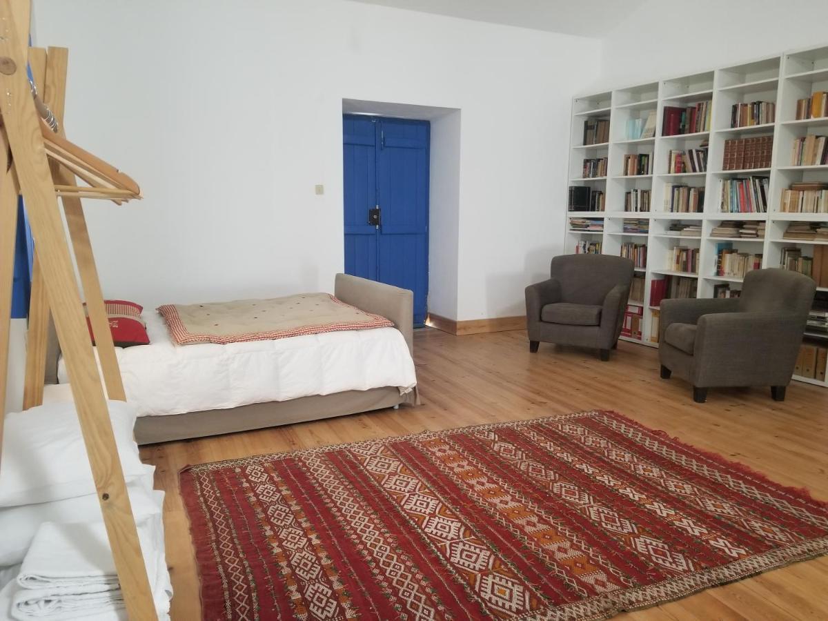 Azoia 10 - Hostel & Casas De Campo Azoia de Baixo Eksteriør bilde