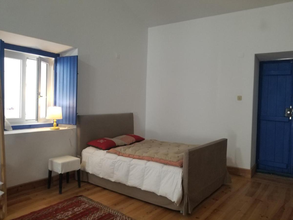 Azoia 10 - Hostel & Casas De Campo Azoia de Baixo Eksteriør bilde