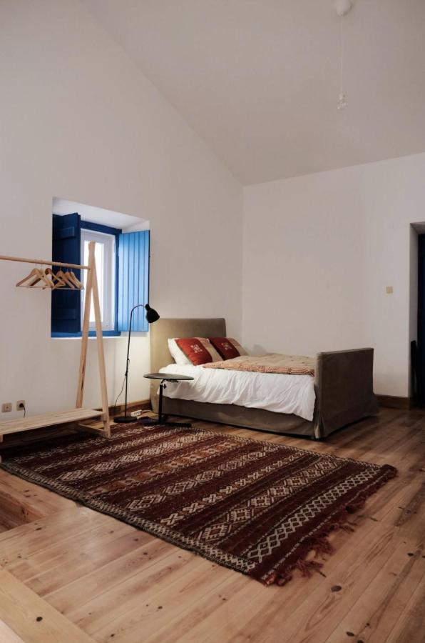 Azoia 10 - Hostel & Casas De Campo Azoia de Baixo Eksteriør bilde